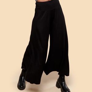Earthbound Black Barcelona Pants